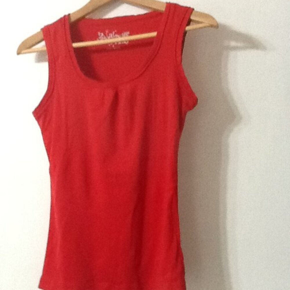 2 A Tee Red Sleeveless Tank top